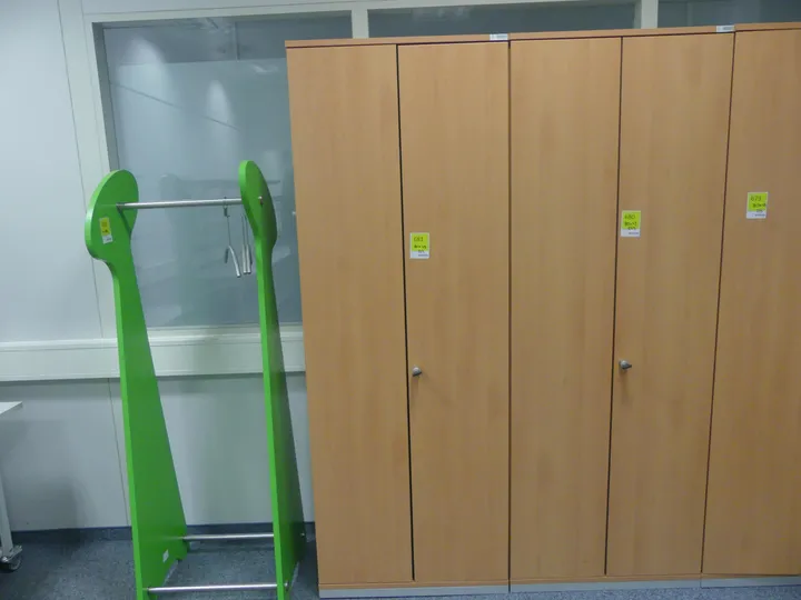 Werndl - Schrank Maße in cm ca. 80 x 43 x 223